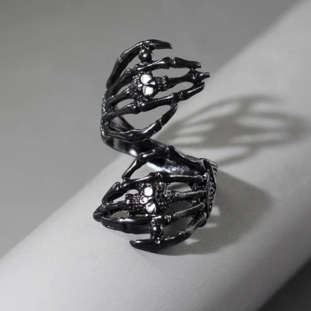Skeleton Hands Wrap Ring